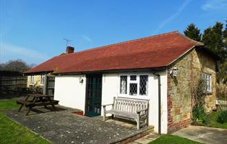 White Lion Farm Cottages