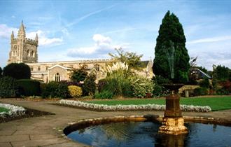 Amersham church  gardens