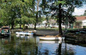 Basingstoke Canal Centre