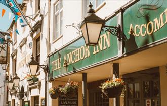 Isle of Wight, Outside frontage of The Anchor Public House, Cowes