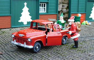 Festive Fun at Bekonscot Model Village & Railway