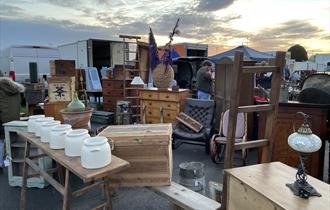 Kempton Showground Antiques Market - operated by Sunbury Antiques