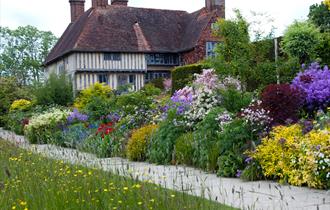 The Long Border at Great Dixter, Northiam, near Rye. © Carol Casselden