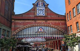 Windsor Royal | Station Shopping. Image Windsor & Eton PhotoArt