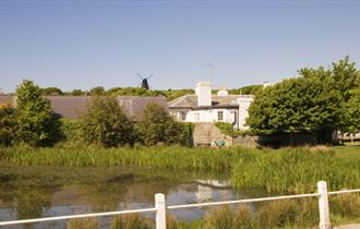 Photo of the pond at Rottingdean