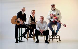 The Searchers & The Hollies Experience