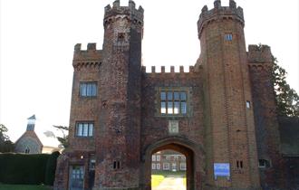 Lullingstone Castle & Lullingstone World Garden