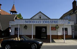 Novello Theatre, Sunninghill