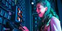 bewilder-box-friends-game-girl