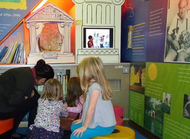 Buckinghamshire County Museum & Roald Dahl Childrens Gallery