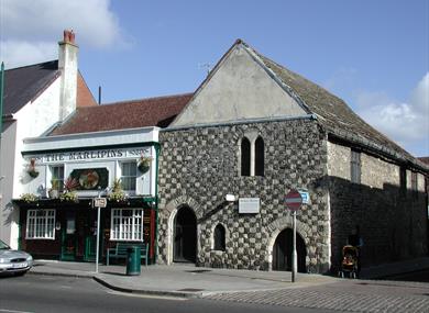 An exterior picture of Marlipins Museum