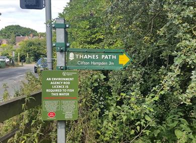 Thames Path signpost