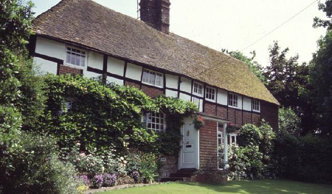 Quaint cottages in Albourne, West Sussex