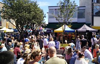 Entertainment on Palmerston Road for the Southsea Food Festival