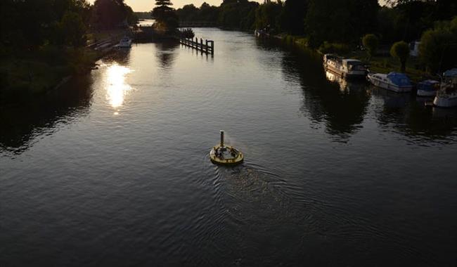 River Thames Boat Hire at The Runnymede on Thames
