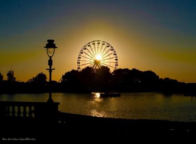 Big wheel at sunset
