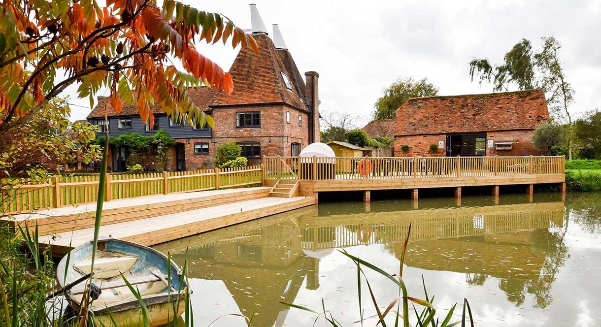 HolidayCottages.co.uk Enjoy Staffordshire