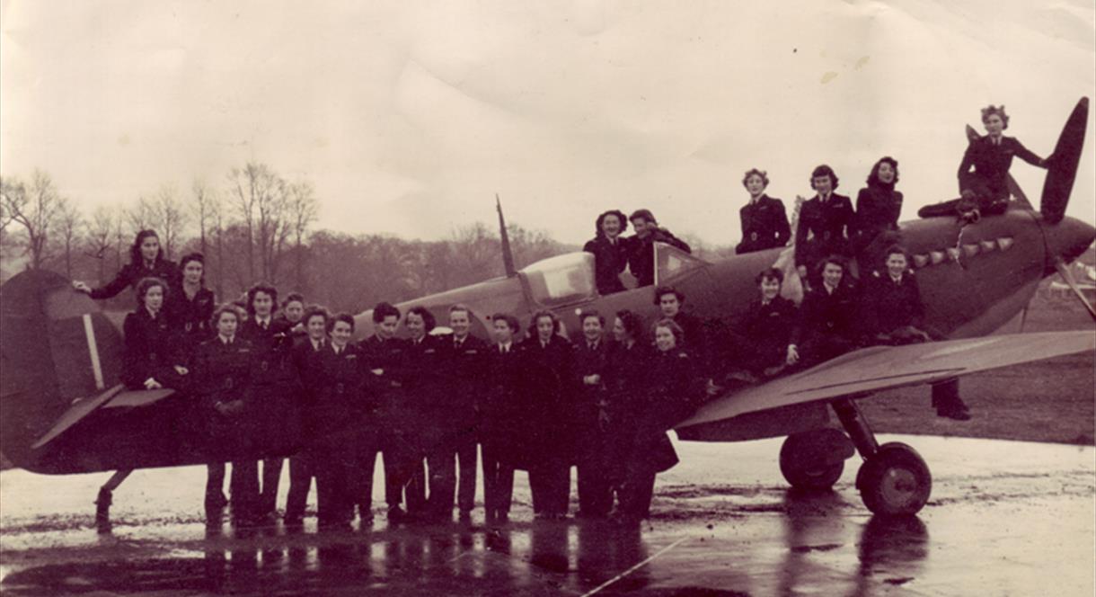 image from the ATA Museum of female pilots