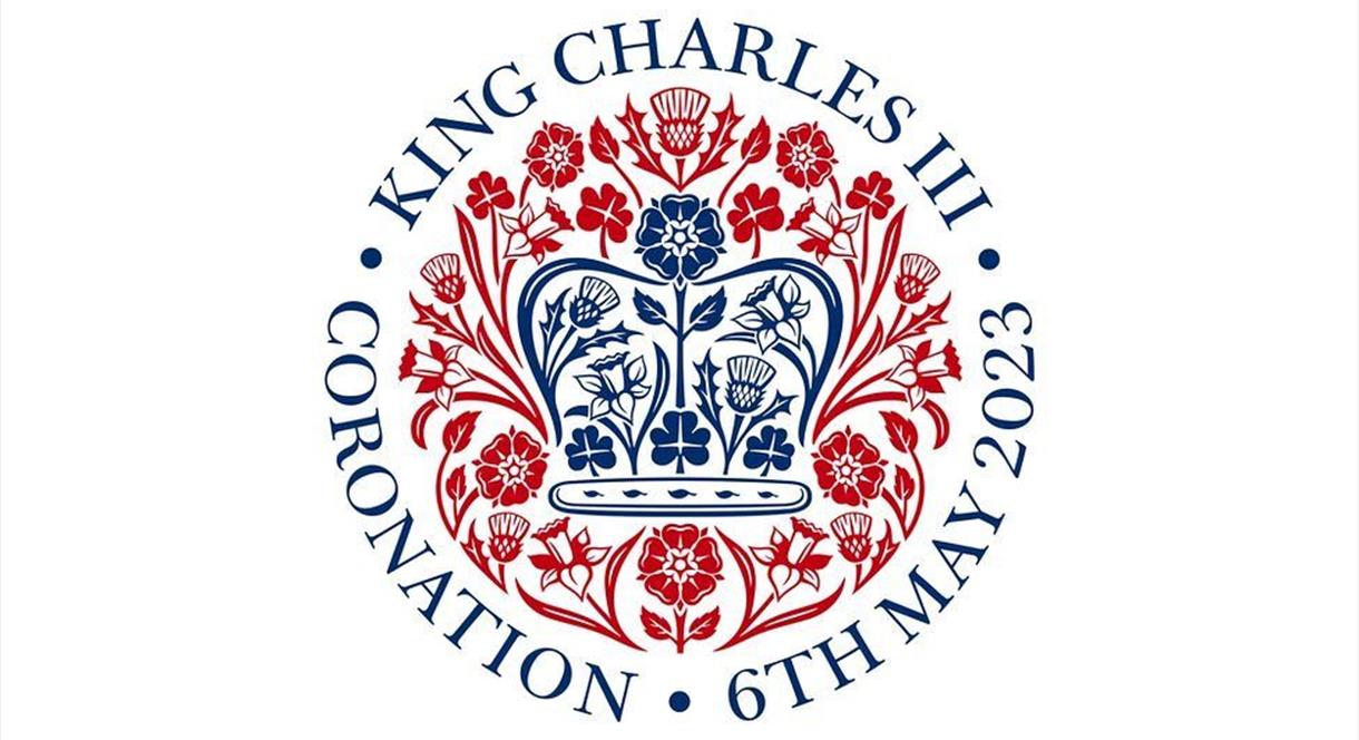 King's Coronation: Children's craft and live Stream on the big screen