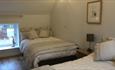 Hilltop Farm Barns - Horseshoe Cottage bedroom