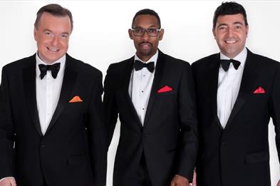 The stars of 'The Rat Pack' pose for the camera