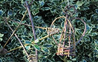 Create a Christmas willow decoration for your home at Middleton Lakes, Staffordshire