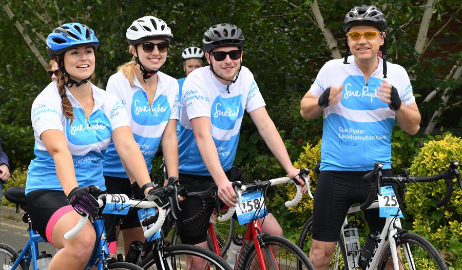 Ride for Ryder cyclists