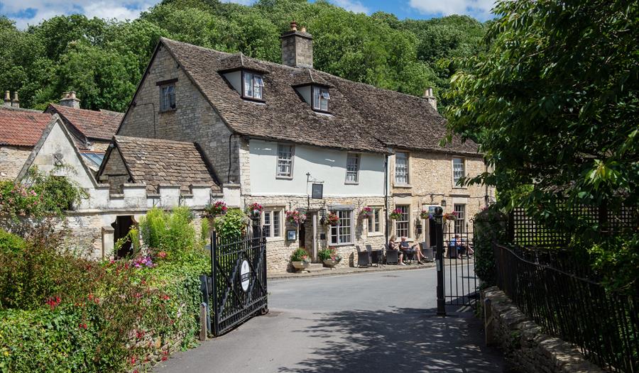 Christmas Day Lunch in Castle Combe