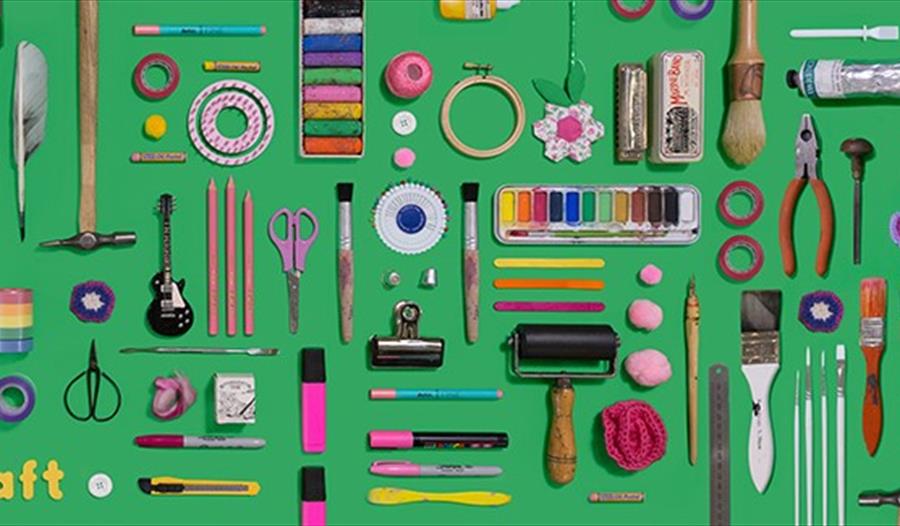 Craft Jam vs Handmade for Christmas