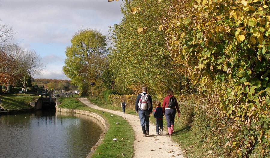 Walking on the Chesterfield Canal