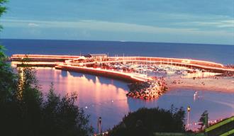 Image of Candles on the Cobb event at dusk