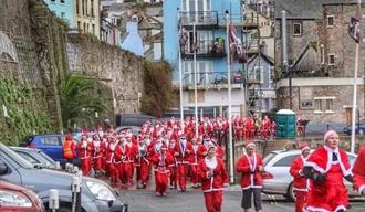 Seaside Santa Run, Brixham, Devon