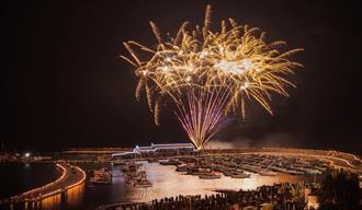 Fireworks over The Cobb, Lyme Regis