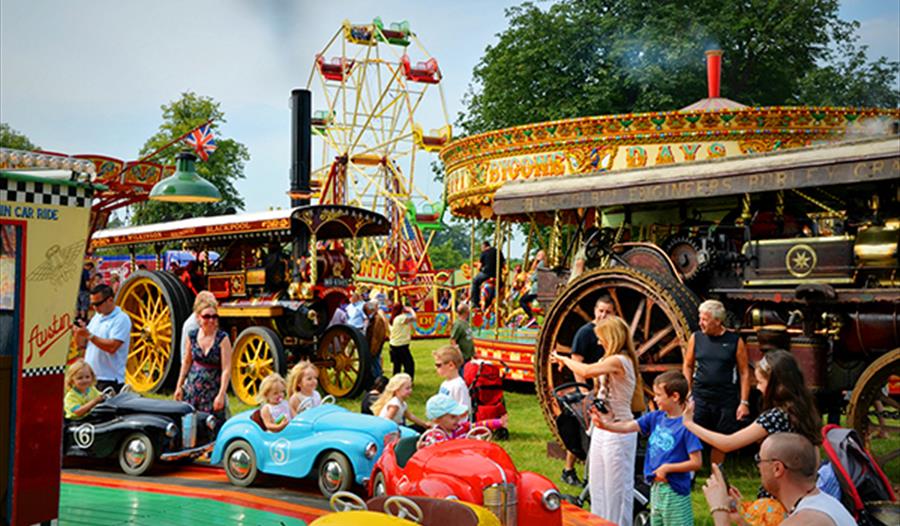 outdoor show, steam engines, tractors, family, event, summer show