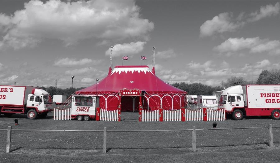 Pinder's Circus