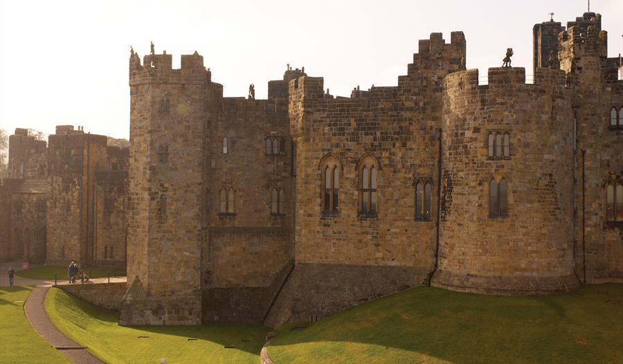 Historical Grounds Tours at Alnwick Castle
