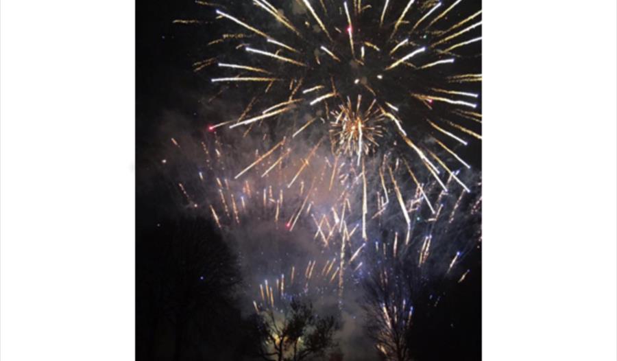 Sheffield Anston 'ILLUMINATIONS' Fireworks Display & Bonfire