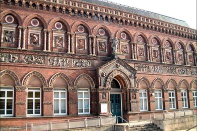 WALKING TOUR - POTTERS OF BURSLEM