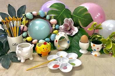 Easter Decorating Sessions