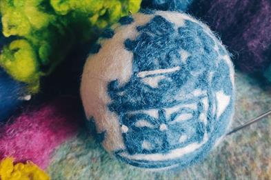 NEEDLE FELTING WORKSHOP – Inspired by Burleigh Blue & White Patterns