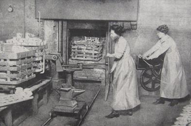 Re-Form Evening Lecture - A Light at the End of the Tunnel: the Development of Firing in the Pottery Industry between the Wars with Dr David Barker