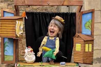 A la Puppet Carte