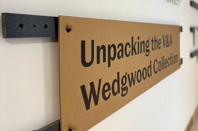 Unpacking the V&A Wedgwood collection: people, portraits & personalities