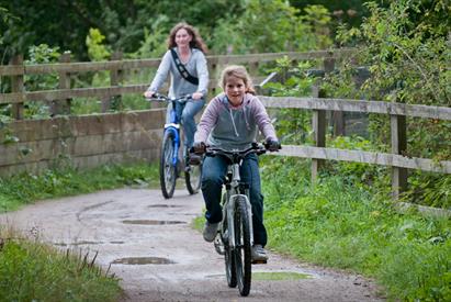Cycling throw the scenery