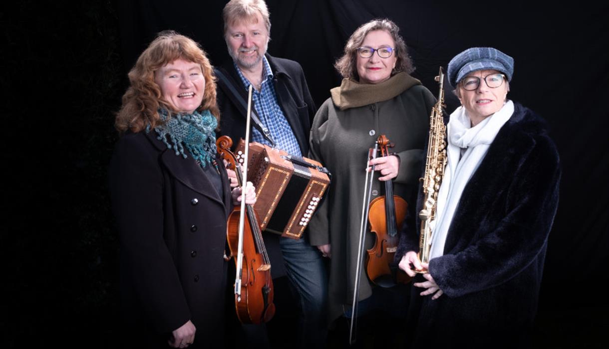The Potteries Folk Club presents: Narthen - Icicles and Inglenoocks