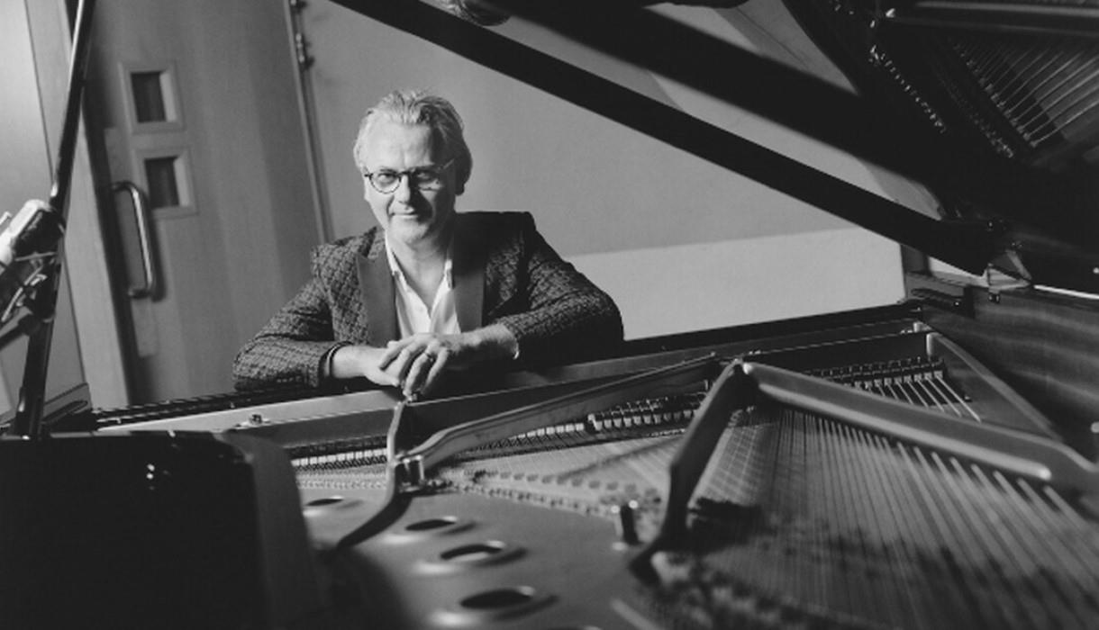 Go Gentle Into The Light: An Evening with Guy Chambers