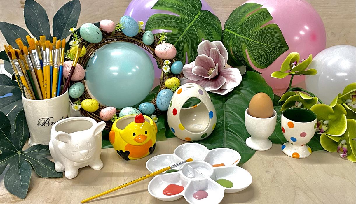 Easter Decorating Sessions