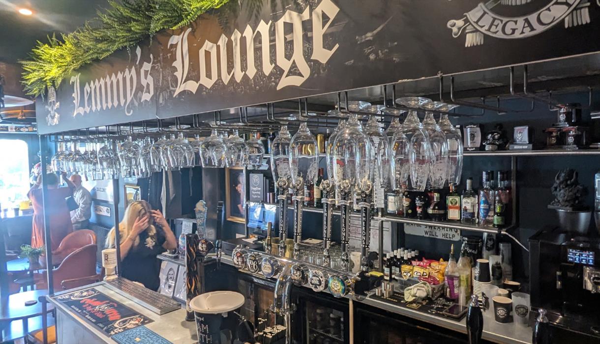 Lemmy Lounge