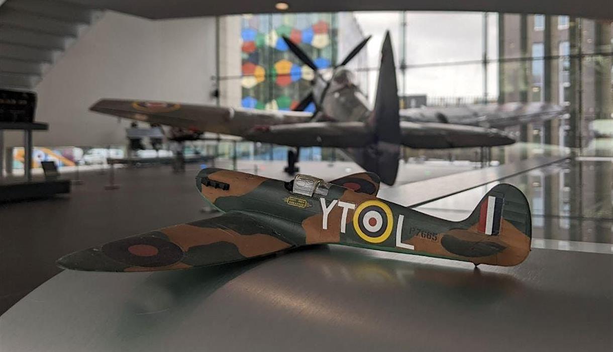 Airfix Make n' Paint