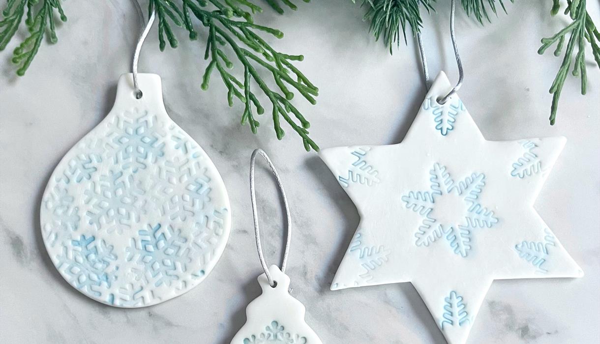 Middleport Pottery Christmas Decorating